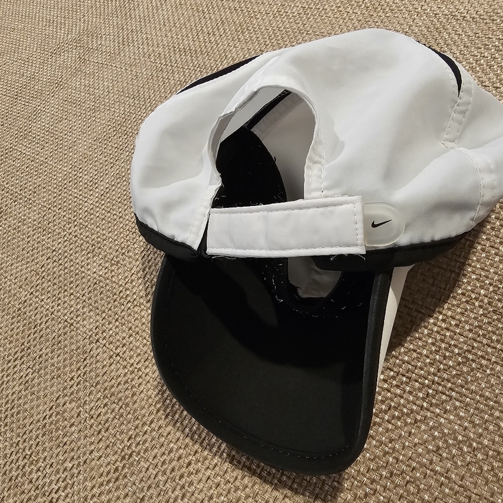 Nike White Adjustable Dri-Fit Hat Cap Bronze Swoosh Athletic Running - Picture 3 of 4
